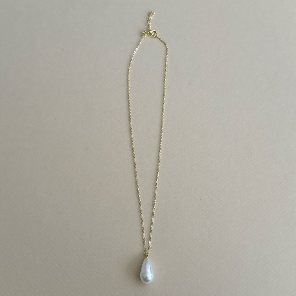 Elegant Gold Pearl Necklace M1737 - Picture 3 of 6